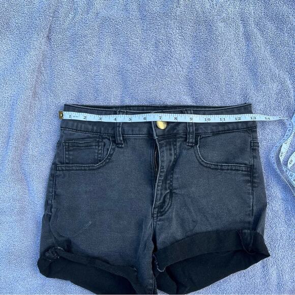 American Eagle Outfitters Black High Rise Shortie Cuffed Shorts Basic Emo Size 4 - Picture 6 of 9